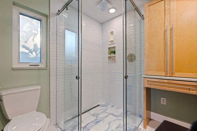 2024 MASSACHUSETTS AVENUE NE, St Petersburg, FL 33703