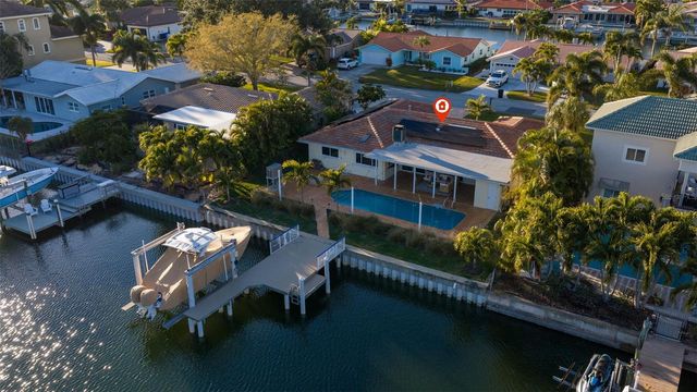 2024 MASSACHUSETTS AVENUE NE, St Petersburg, FL 33703