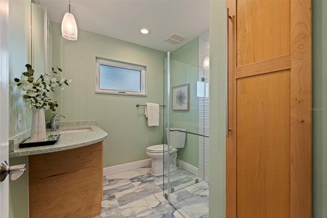 2024 MASSACHUSETTS AVENUE NE, St Petersburg, FL 33703