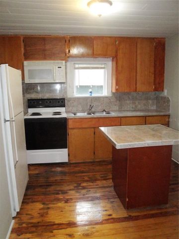 2518 NE 14TH AVENUE, Ocala, FL 34470