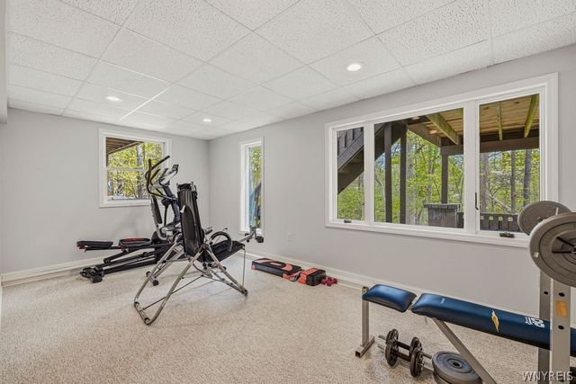 207 Forest Creek Lane, Grand Island, NY 14072