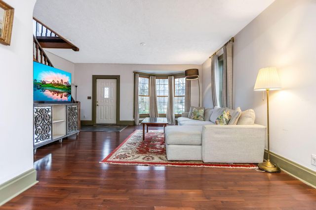 290 N Liberty Street, Delaware, OH 43015