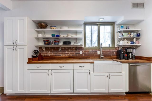 290 N Liberty Street, Delaware, OH 43015