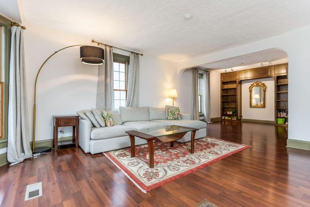 290 N Liberty Street, Delaware, OH 43015