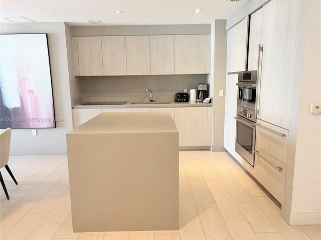 4010 S Ocean Drive R1113, Hollywood, FL 33019