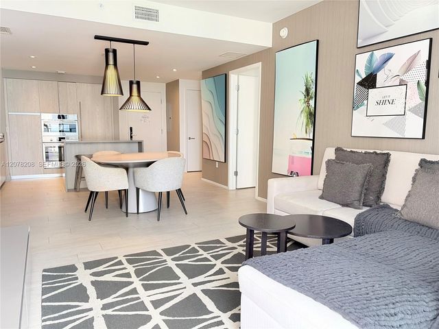 4010 S Ocean Drive R1113, Hollywood, FL 33019