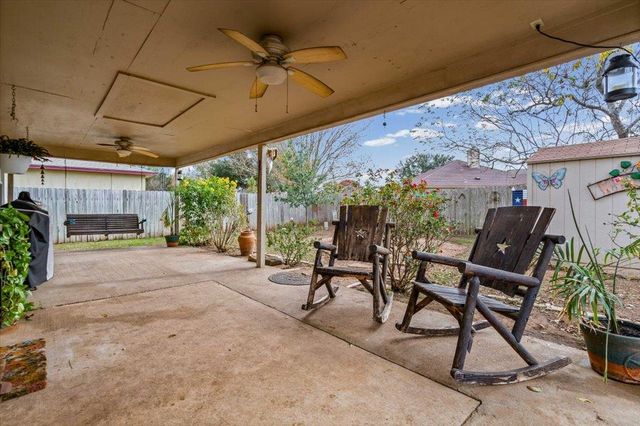 751 Blair Ave, Bastrop, TX 78602