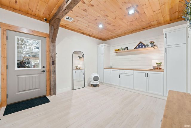 20737 Chestnut Road, Tippecanoe, IN 46570
