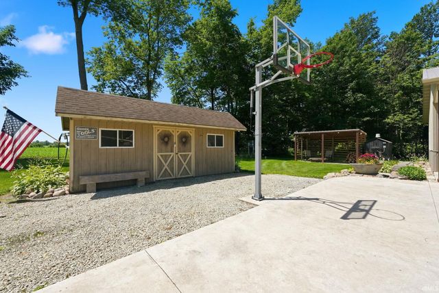 20737 Chestnut Road, Tippecanoe, IN 46570