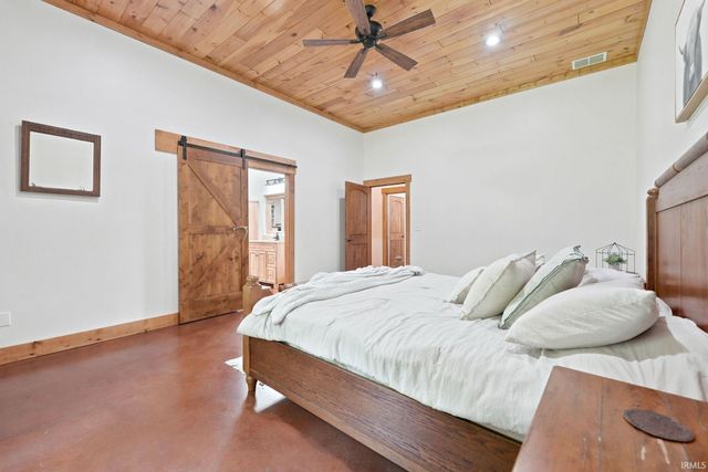 20737 Chestnut Road, Tippecanoe, IN 46570
