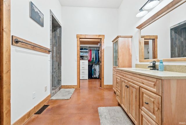 20737 Chestnut Road, Tippecanoe, IN 46570