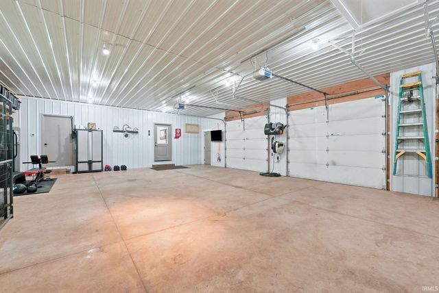 20737 Chestnut Road, Tippecanoe, IN 46570