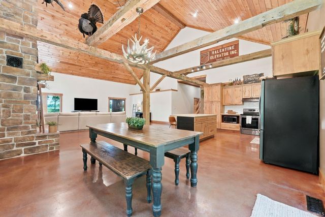 20737 Chestnut Road, Tippecanoe, IN 46570
