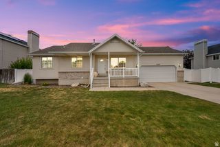 2528 W LEVEL DR, Taylorsville, UT 84129