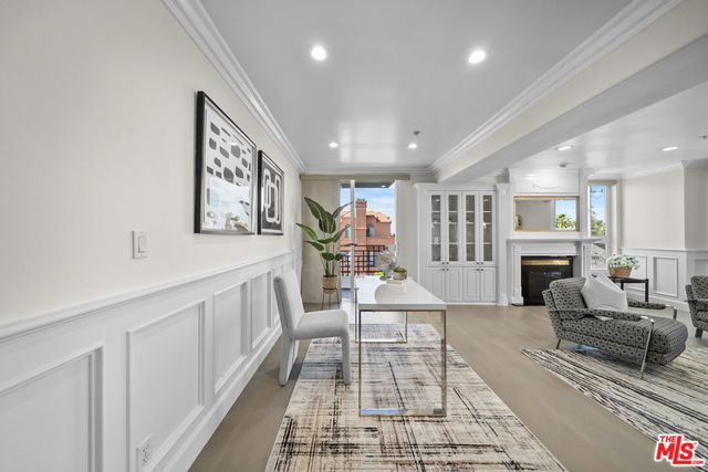 739 Lorraine Boulevard 402, Los Angeles, CA 90005