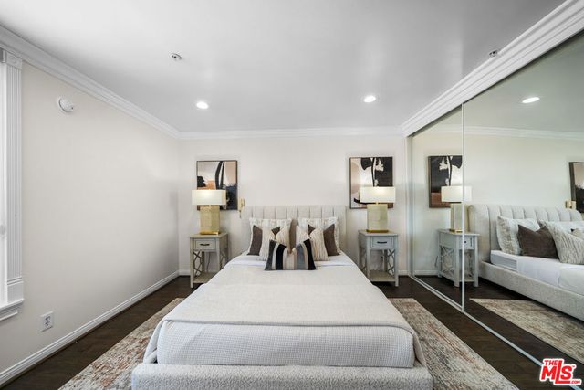 739 Lorraine Boulevard 402, Los Angeles, CA 90005