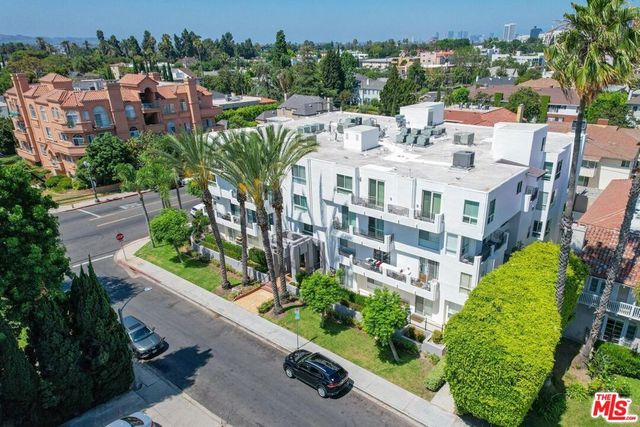 739 Lorraine Boulevard 402, Los Angeles, CA 90005