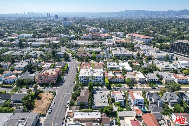 739 Lorraine Boulevard 402, Los Angeles, CA 90005