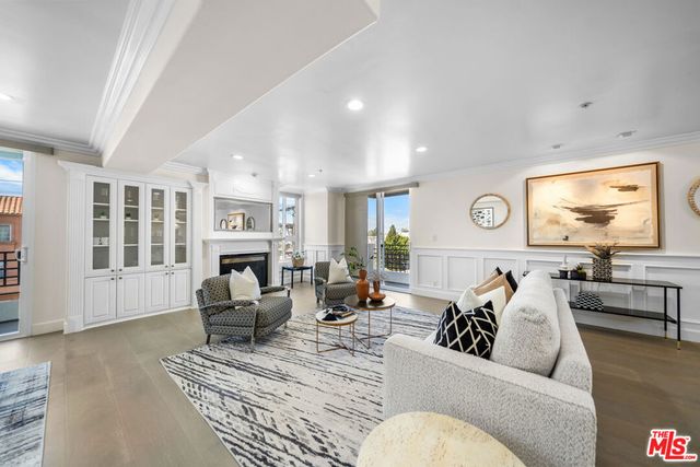 739 Lorraine Boulevard 402, Los Angeles, CA 90005