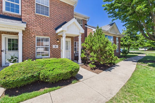 3 Charlotte Circle, Elmhurst, IL 60126