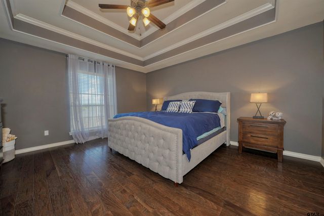 16594 Beauregard Drive, Tyler, TX 75703