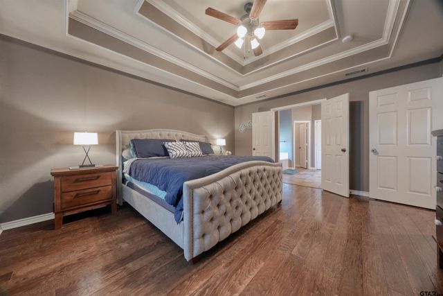 16594 Beauregard Drive, Tyler, TX 75703