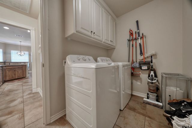 16594 Beauregard Drive, Tyler, TX 75703