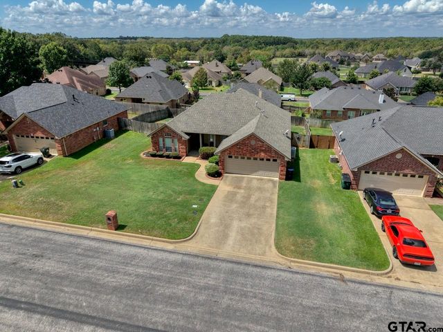 16594 Beauregard Drive, Tyler, TX 75703