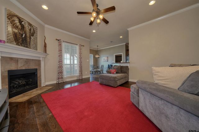 16594 Beauregard Drive, Tyler, TX 75703