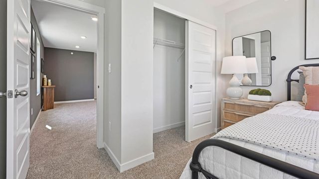 2212 Davidson Way, Yorkville, IL 60560