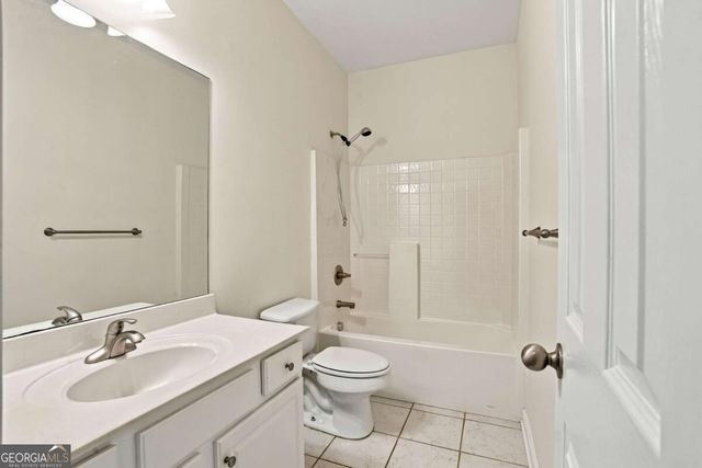 9065 Blue Willow Court, Gainesville, GA 30506