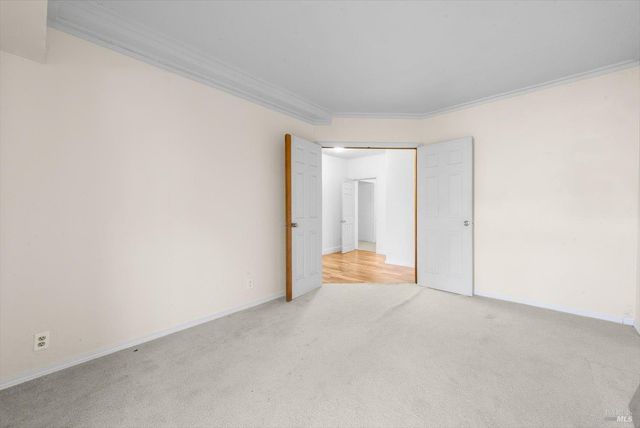 188 Country Club Ln, Napa, CA 94558