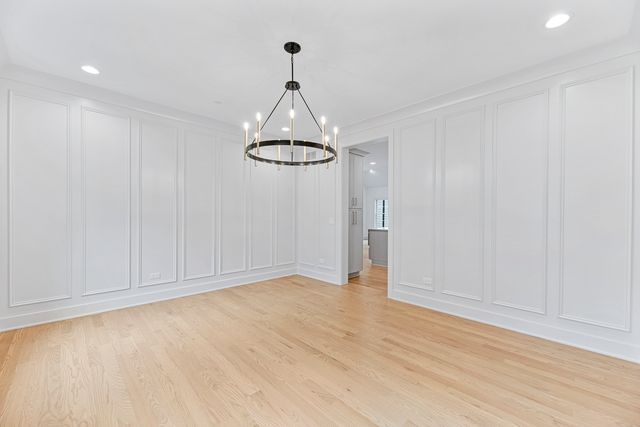 1672 Huntington Lane, Highland Park, IL 60035