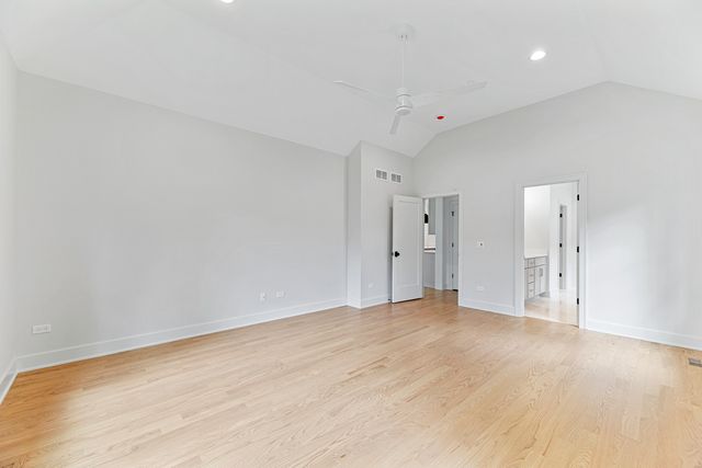 1672 Huntington Lane, Highland Park, IL 60035