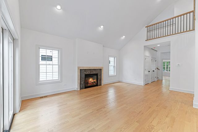 1672 Huntington Lane, Highland Park, IL 60035