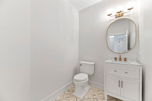 1672 Huntington Lane, Highland Park, IL 60035