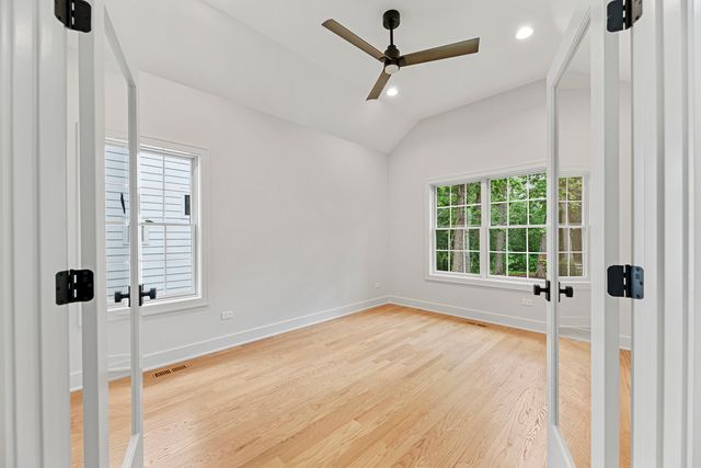 1672 Huntington Lane, Highland Park, IL 60035