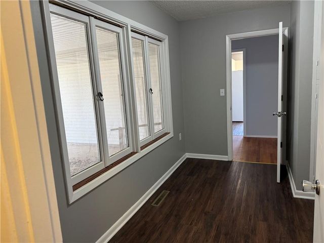 3998 S Highway 32 Highway S, El Dorado Springs, MO 64744