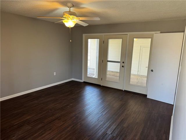 3998 S Highway 32 Highway S, El Dorado Springs, MO 64744