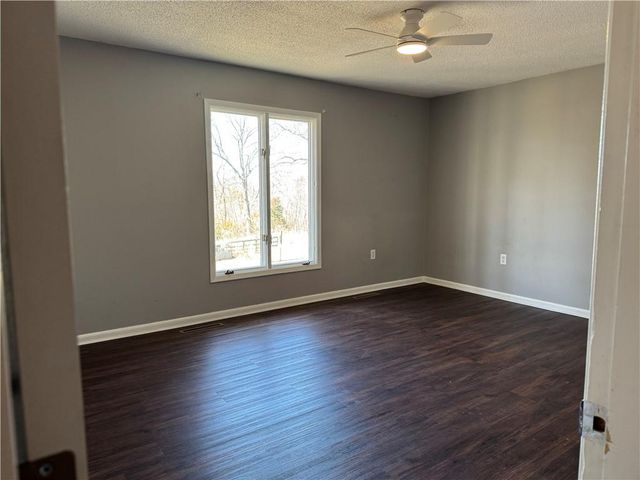 3998 S Highway 32 Highway S, El Dorado Springs, MO 64744