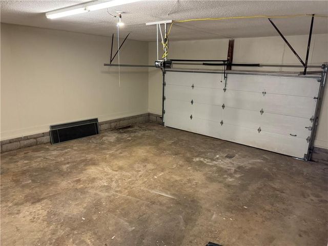 3998 S Highway 32 Highway S, El Dorado Springs, MO 64744