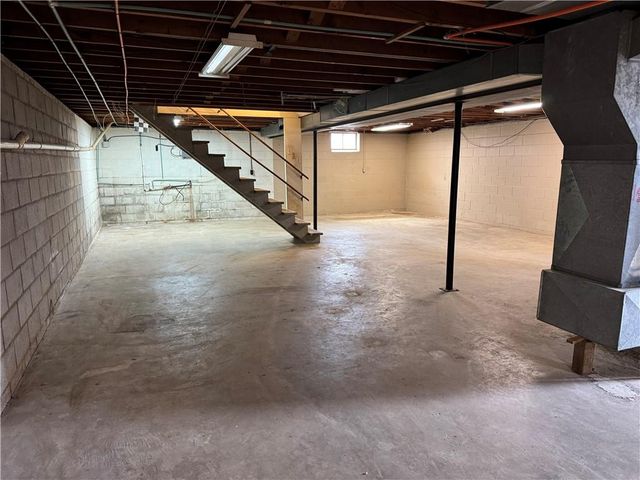 3998 S Highway 32 Highway S, El Dorado Springs, MO 64744