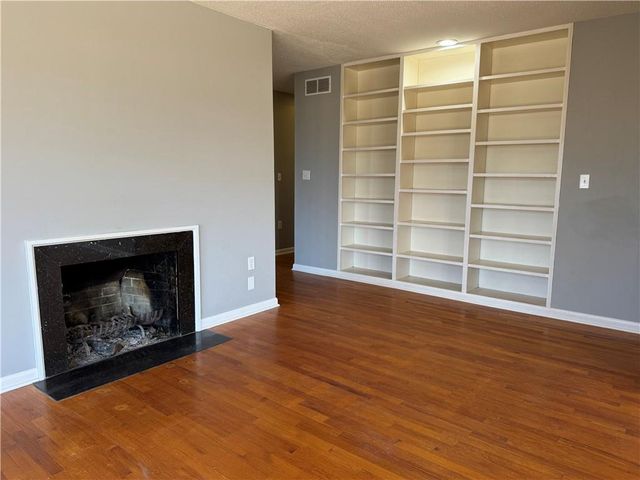 3998 S Highway 32 Highway S, El Dorado Springs, MO 64744