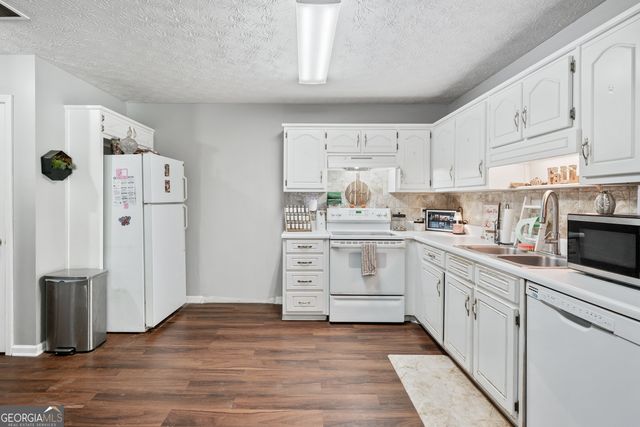 160 Azalea Drive, Winder, GA 30680