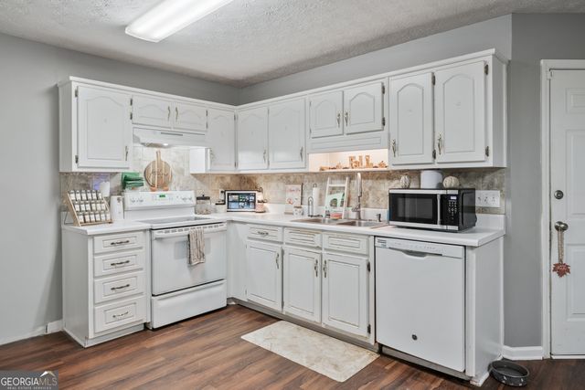 160 Azalea Drive, Winder, GA 30680