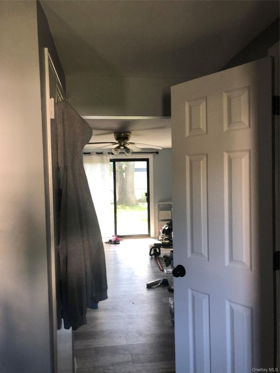 22 Starfire Drive, Centereach, NY 11720 — photo 4