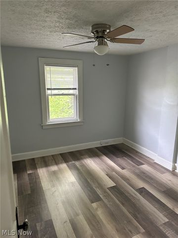 875 Mckinley Avenue, Akron, OH 44306