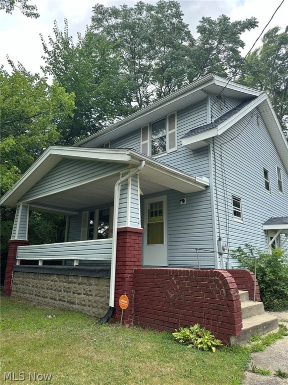 875 Mckinley Avenue, Akron, OH 44306