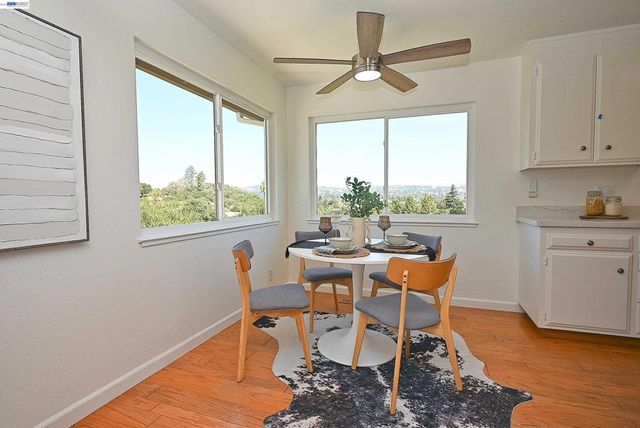 21714 Shadyspring Rd, Castro Valley, CA 94546