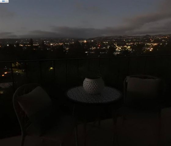21714 Shadyspring Rd, Castro Valley, CA 94546